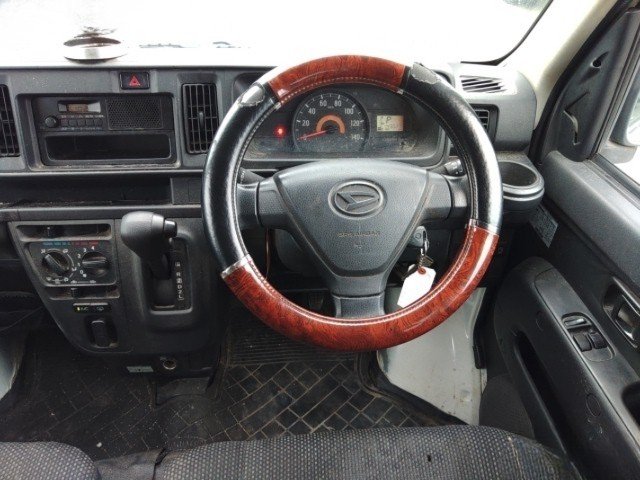 
								DAIHATSU HIJET full									