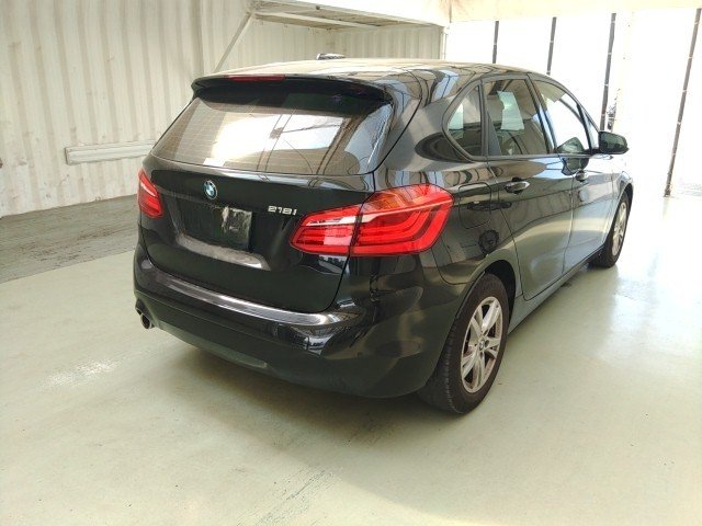 
								BMW 218i full									