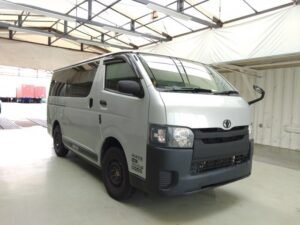 TOYOTA HIACE