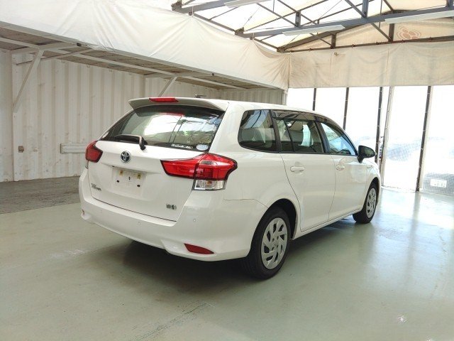 
								TOYOTA FIELDER full									