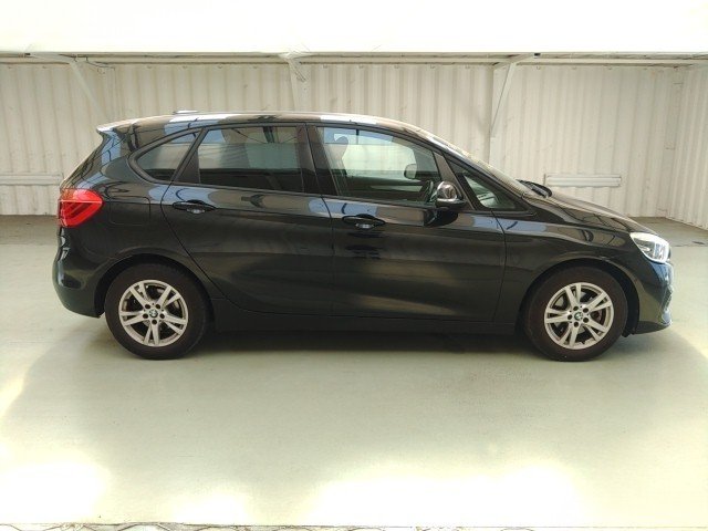 
								BMW 218i full									