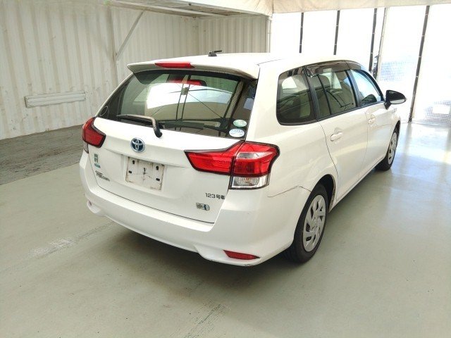 
								TOYOTA FIELDER full									