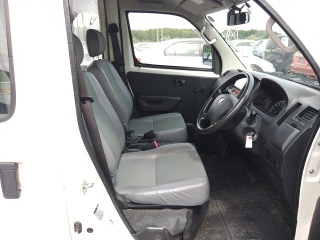 
								TOYOTA TOWNACE full									