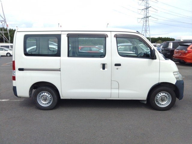 
								TOYOTA TOWNACE full									