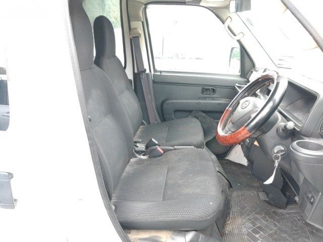 
								DAIHATSU HIJET full									