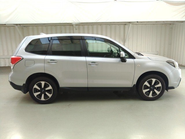 
								SUBARU FORESTER full									