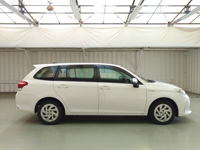 
								TOYOTA FIELDER full									