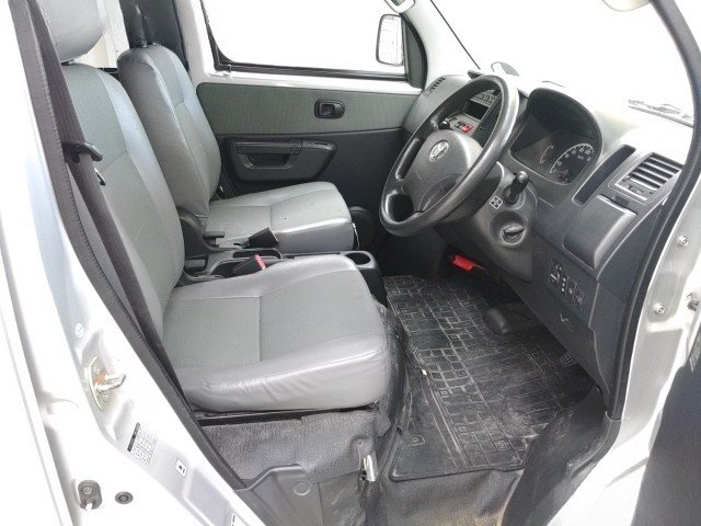 
								TOYOTA LITEACE full									