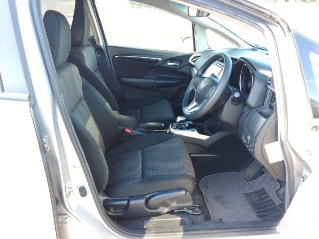 
								HONDA FIT full									