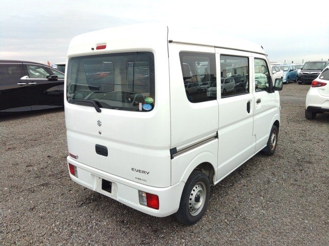 
								Suzuki Every full									