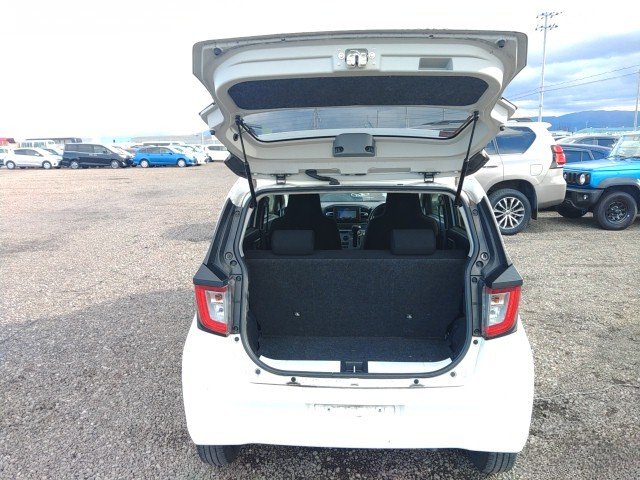 
								DAIHATSU MIRA full									