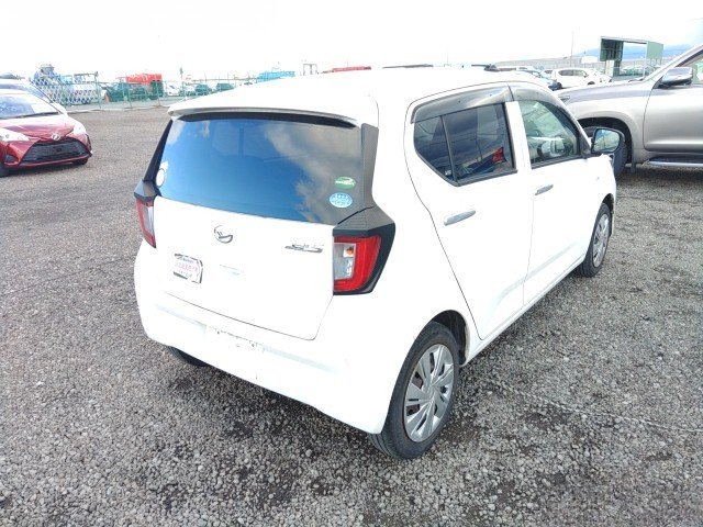 
								DAIHATSU MIRA full									
