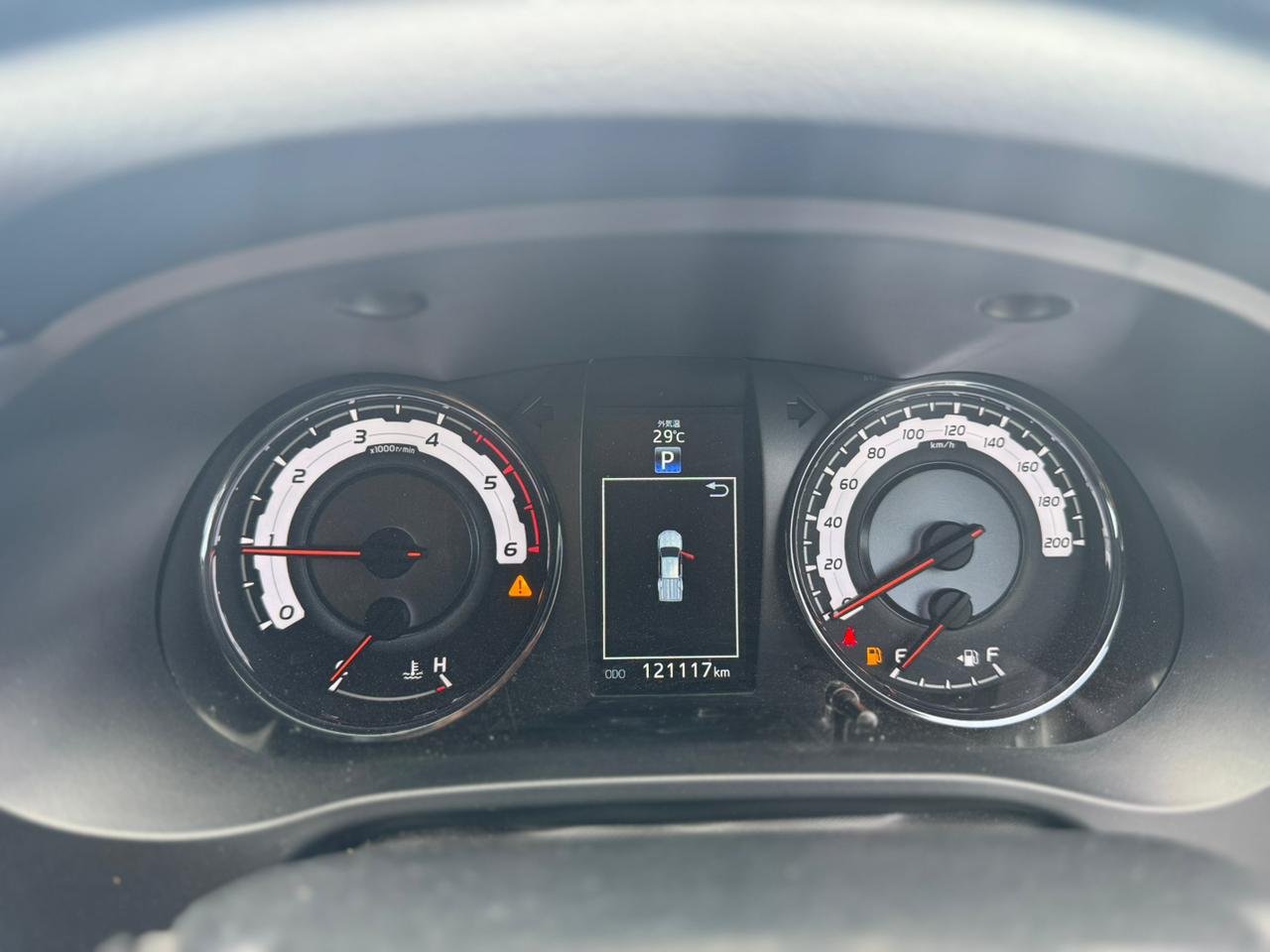 
								TOYOTA HILUX full									