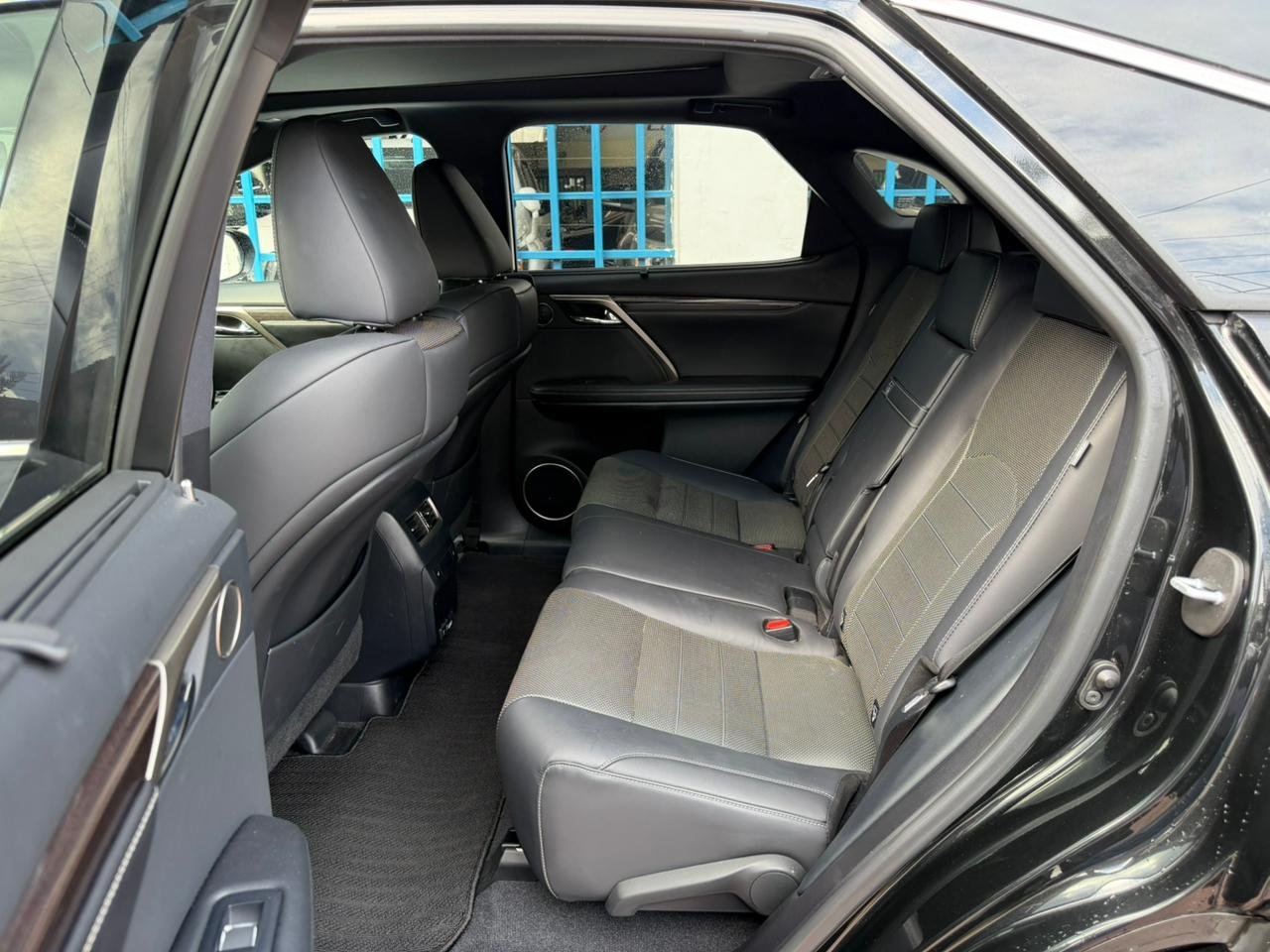 
								LEXUS RX300 full									
