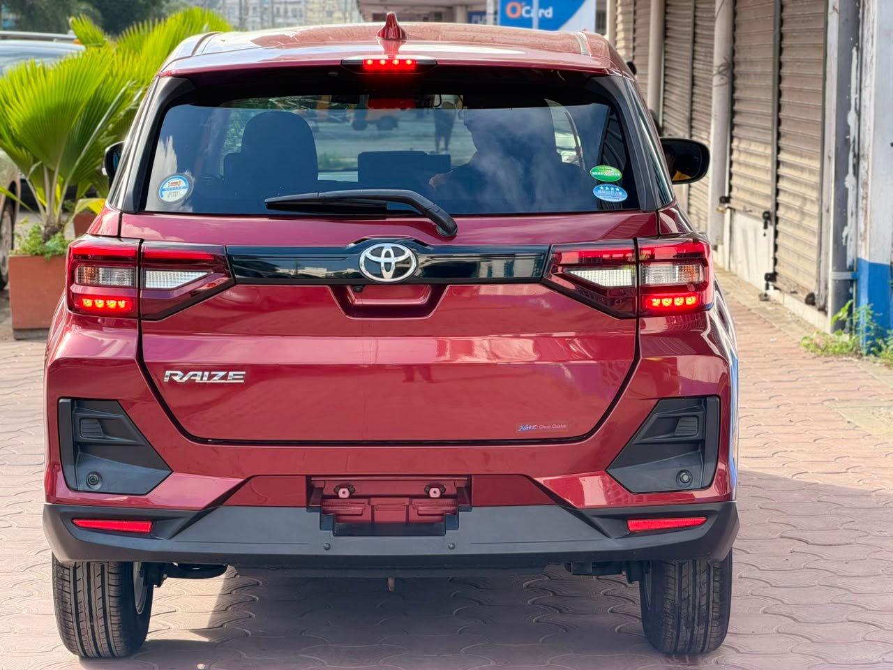 
								TOYOTA RAIZE full									