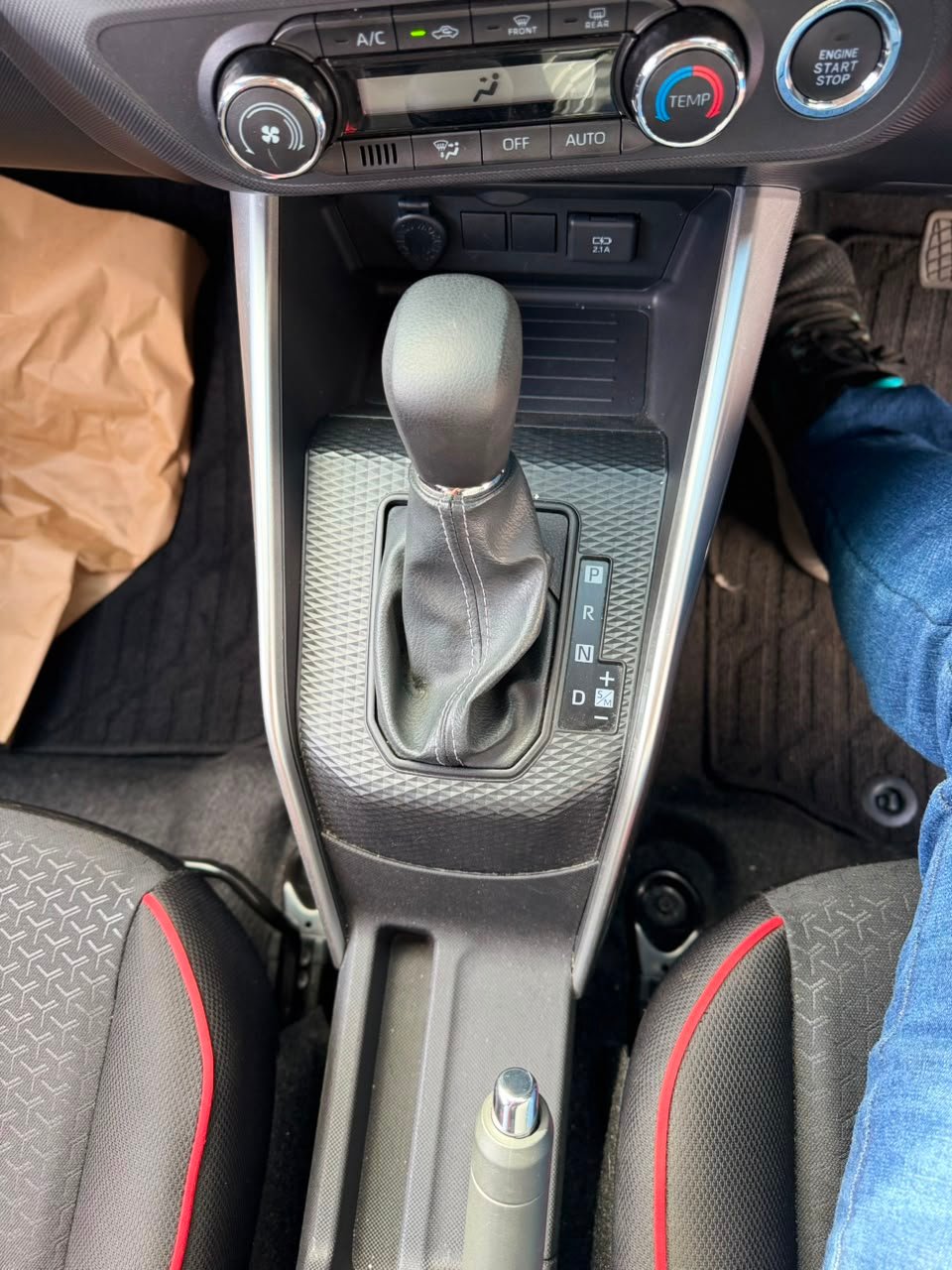 
								TOYOTA RAIZE full									