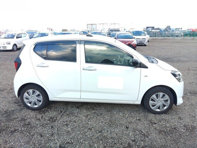 
								DAIHATSU MIRA full									
