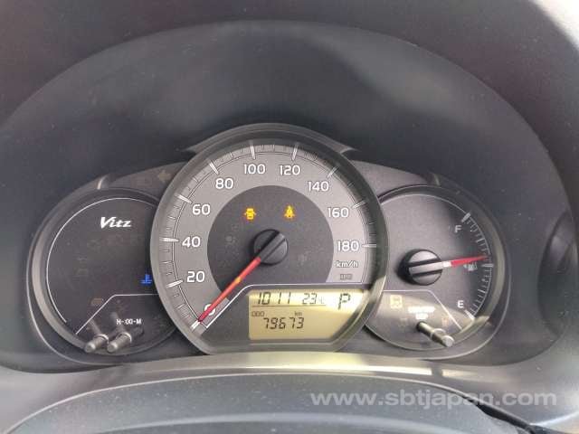 
								TOYOTA VITZ full									