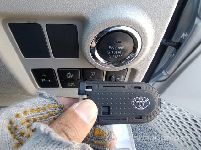 
								TOYOTA PASSO full									