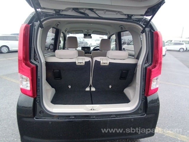 
								DAIHATSU MOVE full									