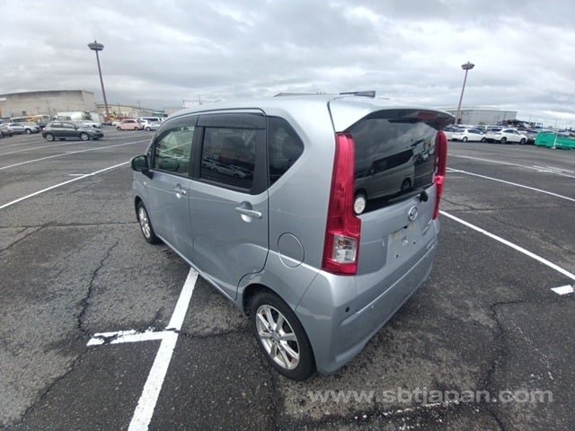 
								DAIHATSU MOVE full									