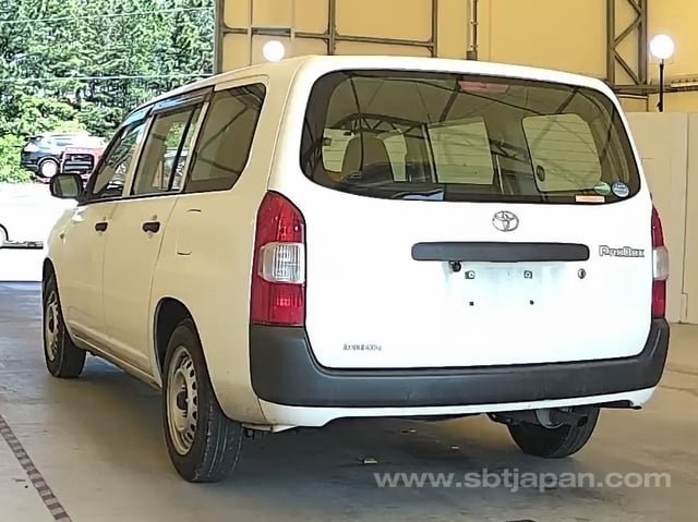 
								TOYOTA PROBOX full									