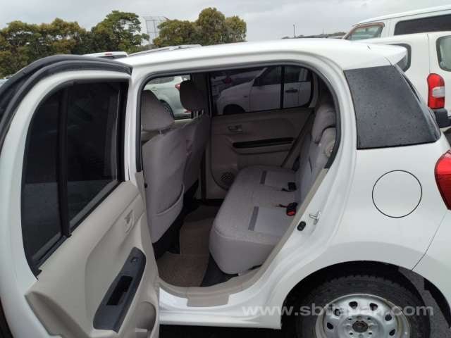
								TOYOTA PASSO full									