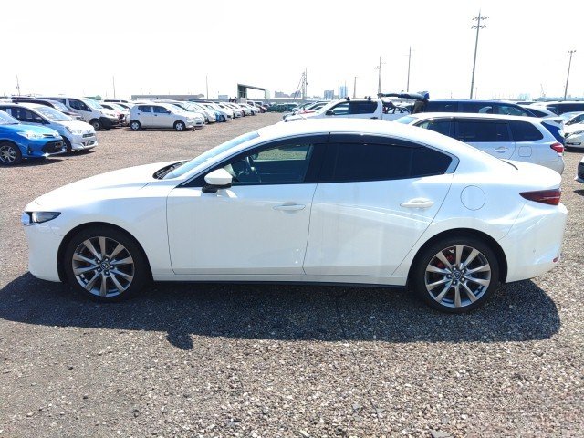 
								MAZDA 3 full									