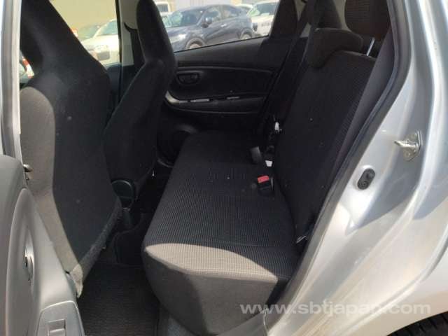 
								TOYOTA VITZ full									