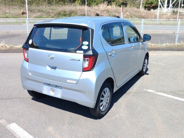 
								DAIHATSU MIRA full									
