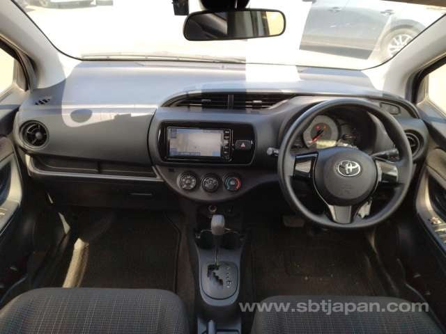 
								TOYOTA VITZ full									