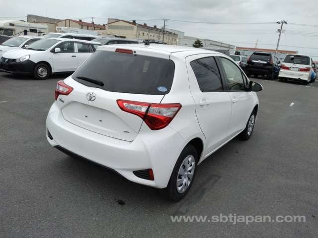 
								TOYOTA VITZ full									
