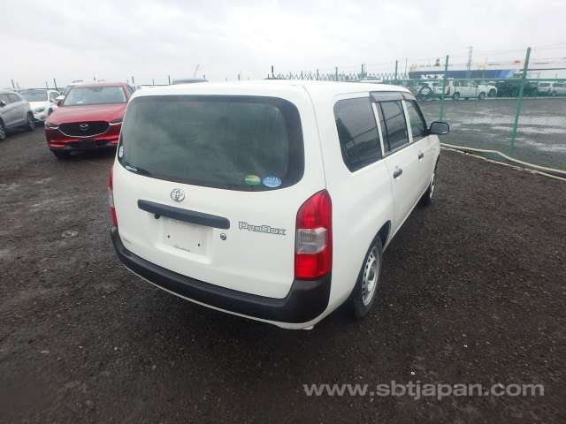 
								TOYOTA PROBOX full									
