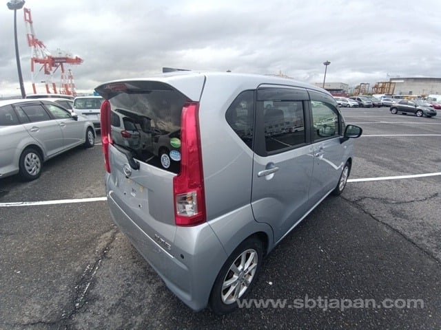 
								DAIHATSU MOVE full									