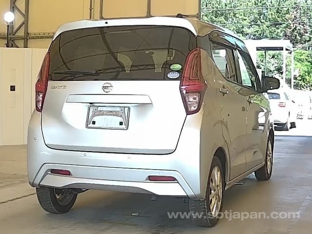 
								NISSAN DAYZ full									
