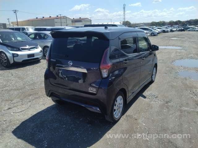 
								NISSAN DAYZ full									