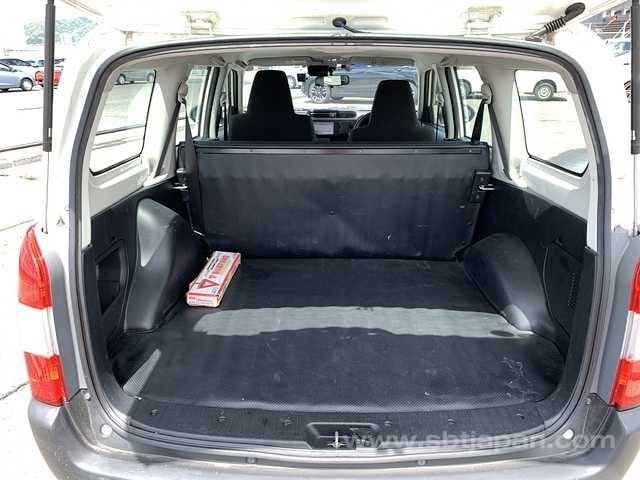 
								TOYOTA PROBOX full									