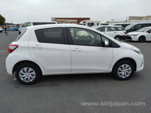 
								TOYOTA VITZ full									