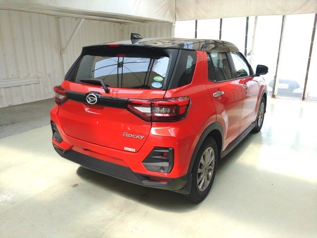 
								DAIHATSU ROCKY full									