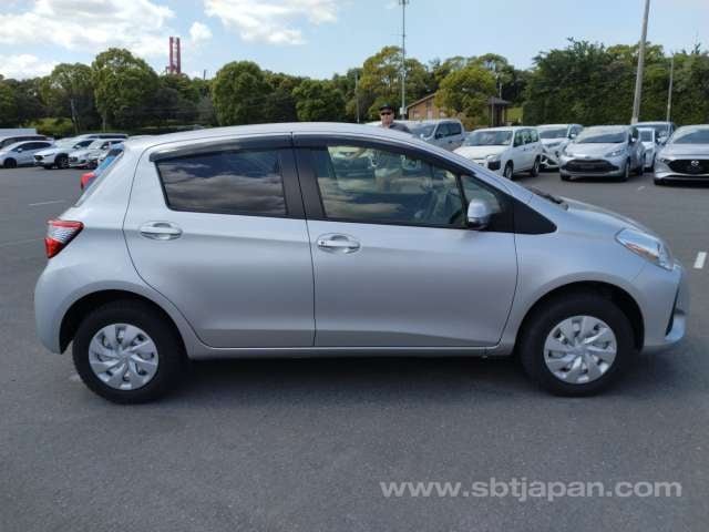 
								TOYOTA VITZ full									