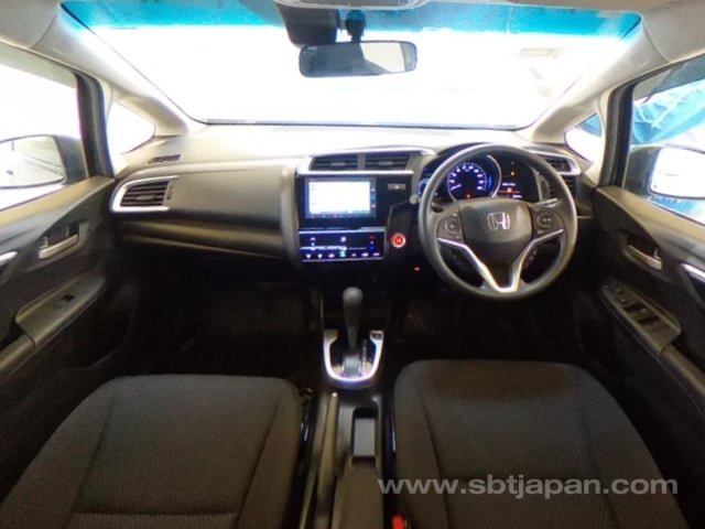 
								HONDA FIT full									
