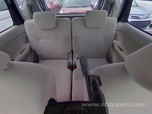 
								DAIHATSU MOVE full									