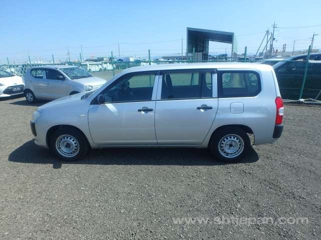 
								TOYOTA PROBOX full									