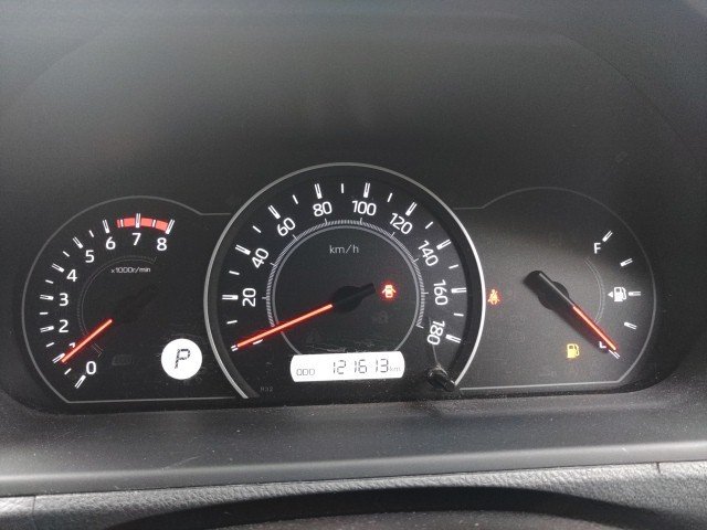 
								TOYOTA VOXY full									
