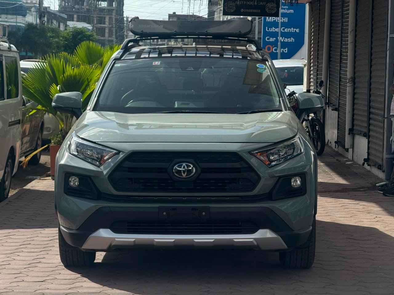 
								TOYOTA RAV-4 full									