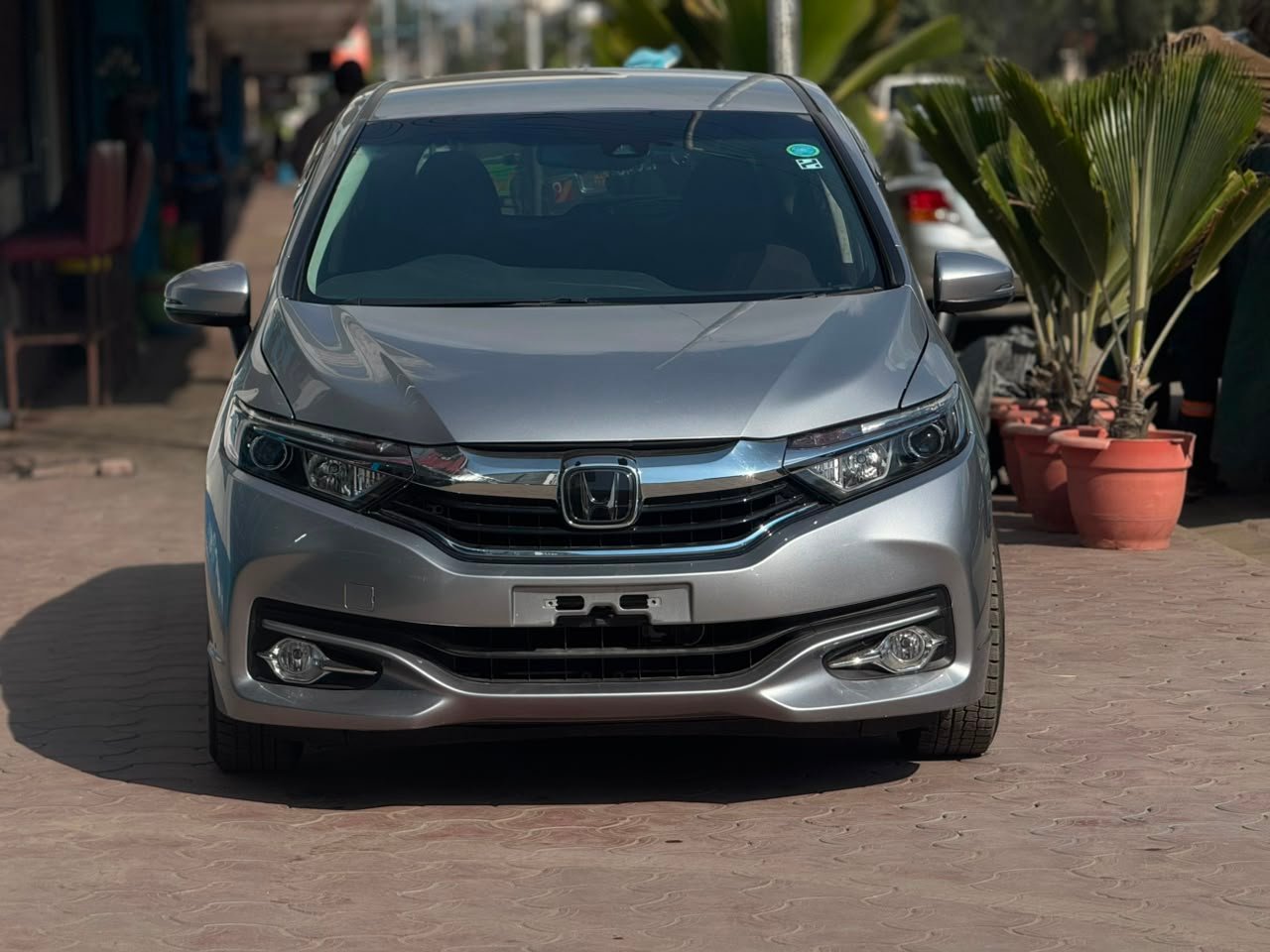 
								HONDA FIT SHUTTLE full									