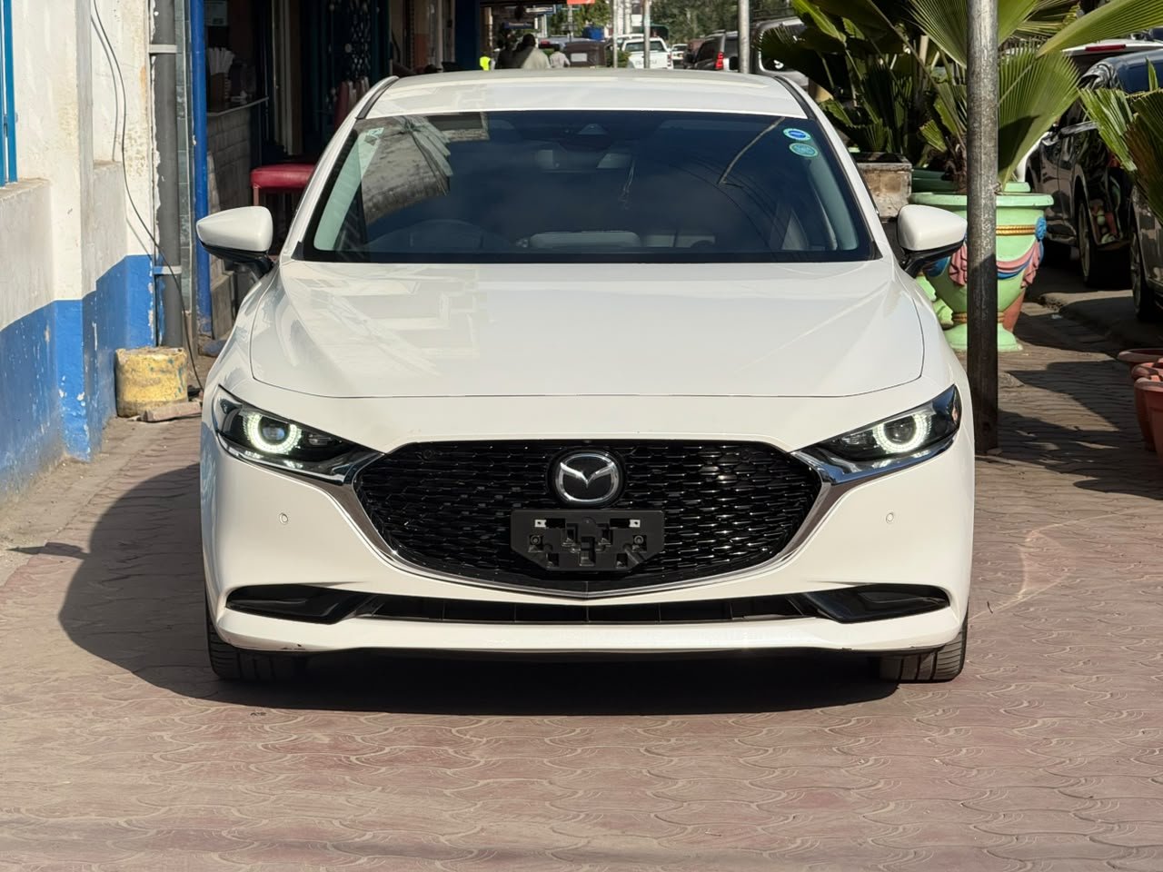 
								MAZDA 3 full									