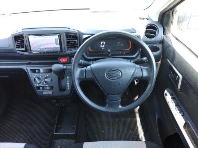 
								DAIHATSU MIRA full									