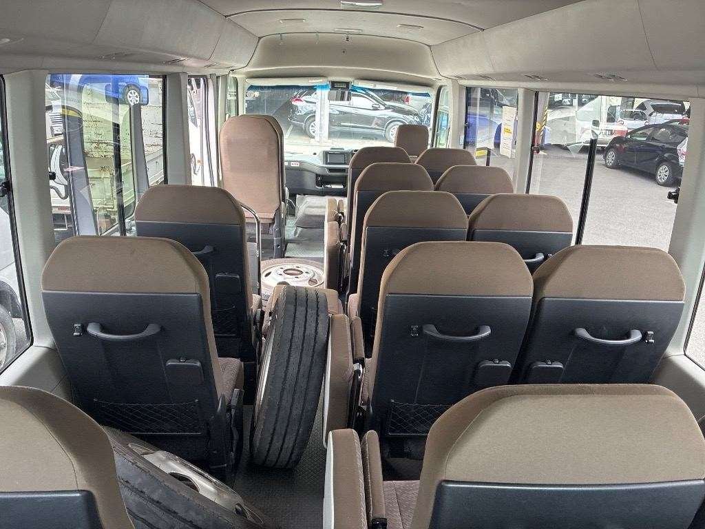 
								TOYOTA COASTER full									