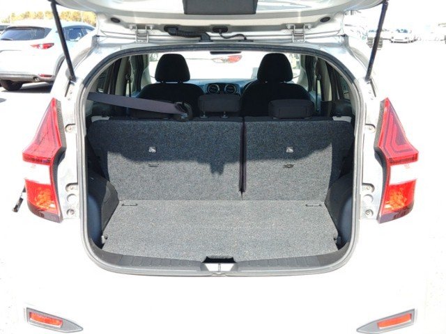 
								NISSAN NOTE full									